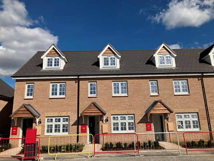 3 Bedroom End Of Terrace House For Sale In Gibbs Close, Barrington, Cambridge, CB22