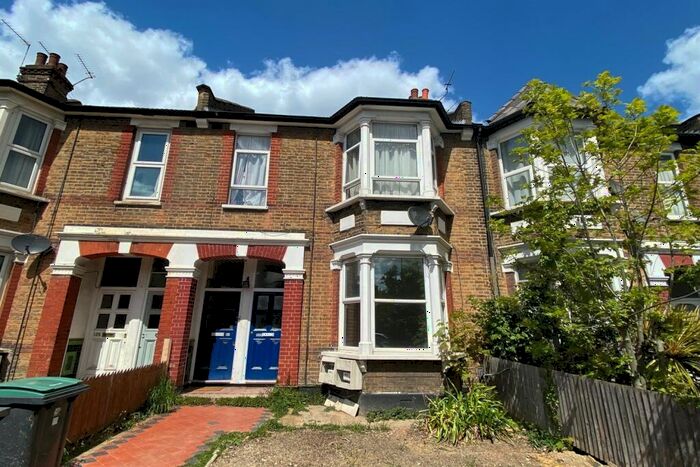 2 Bedroom Maisonette To Rent In Lansdowne Road, N17