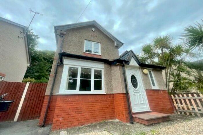 2 Bedroom Property To Rent In Beach Road, Bae Colwyn, LL29