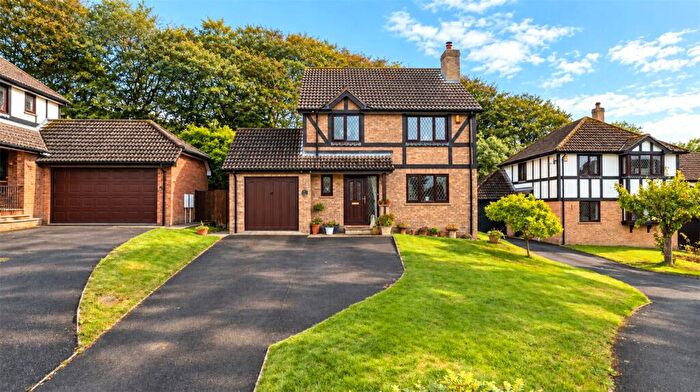 3 Bedroom Detached House For Sale In Tudor Close, Northam, Bideford, EX39