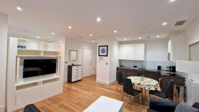 1 Bedroom Studio To Rent In Staines Road, Hounslow, TW3