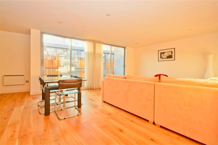 2 Bedroom Apartment To Rent In The Foundry, Shoreditch, EC2A