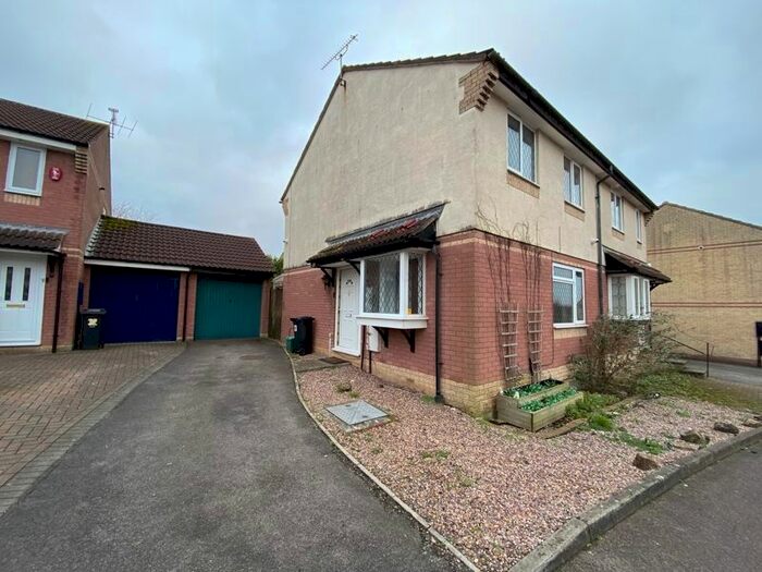 3 Bedroom Semi-Detached House To Rent In The Valls, Bradley Stoke, Bristol, BS32