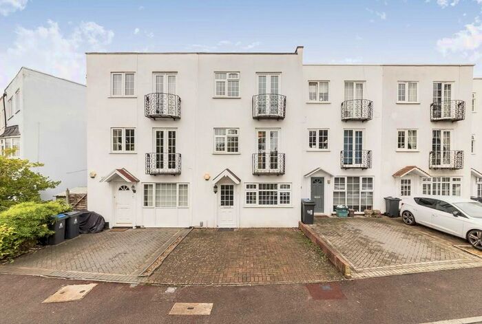 4 Bedroom Terraced House To Rent In Eaton Drive, Kingston Upon Thames, KT2