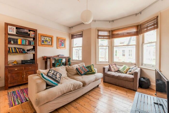 2 Bedroom Flat To Rent In Helix Road, Brixton, London, SW2