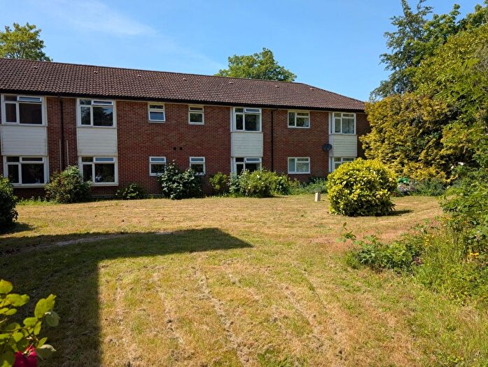 1 Bedroom Flat To Rent In Pembridge House Salisbury Road, Fordingbridge, Hampshire, SP6