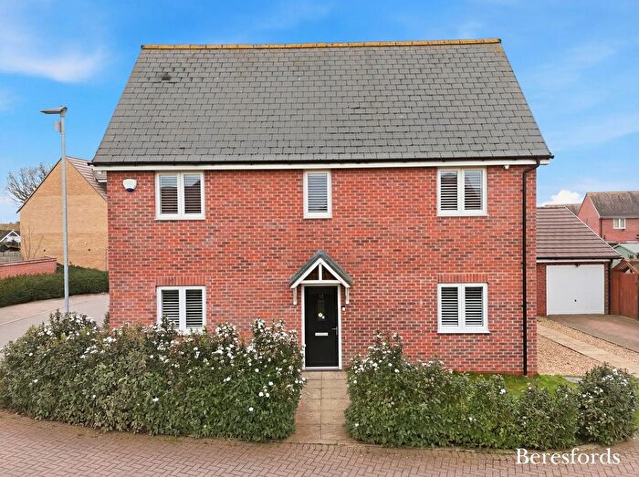 4 Bedroom Detached House For Sale In Swifts Boulevard, Heybridge, CM9