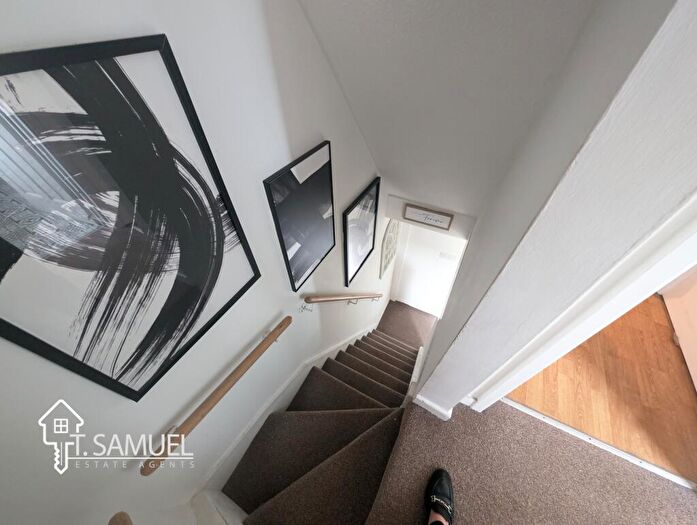 3 Bedroom Terraced House For Sale In Penrhiwceiber Road, Penrhiwceiber, CF45