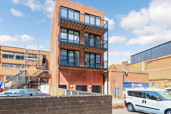 1 Bedroom Flat To Rent In Station Road, Harrow, HA1