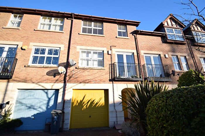 3 Bedroom Town House To Rent In Nant Y Wedal, Cardiff, CF14