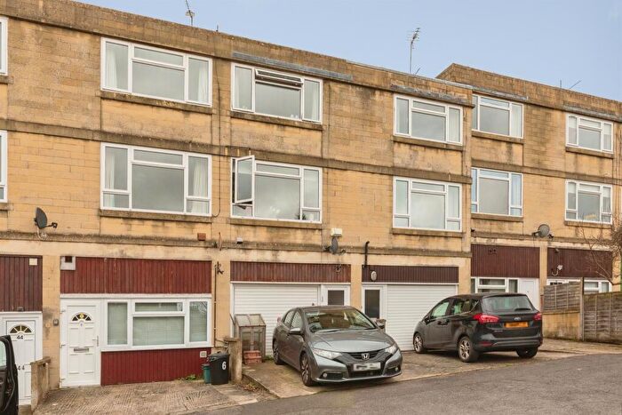 2 Bedroom Terraced House For Sale In St. James's Park, Bath, BA1