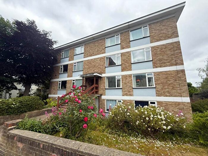 2 Bedroom Flat To Rent In Hanover Court, Wellington Road, Brighton, BN2