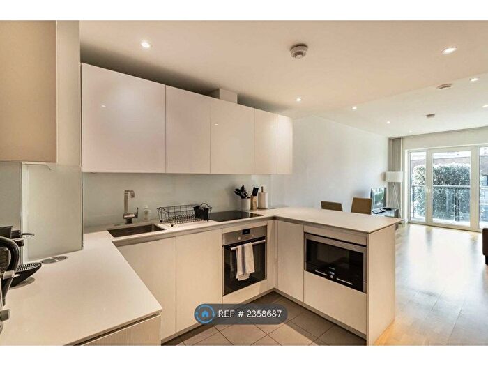1 Bedroom Flat To Rent In Juniper Drive, London, SW18