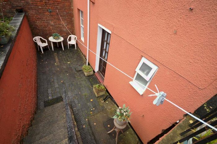 1 Bedroom Flat To Rent In Hewlett Road (Garden Flat) Cheltenham, GL52