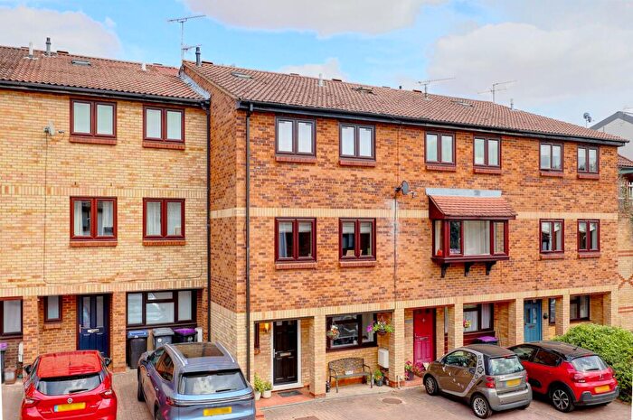 4 Bedroom Terraced House For Sale In Page Hill, Ware, SG12