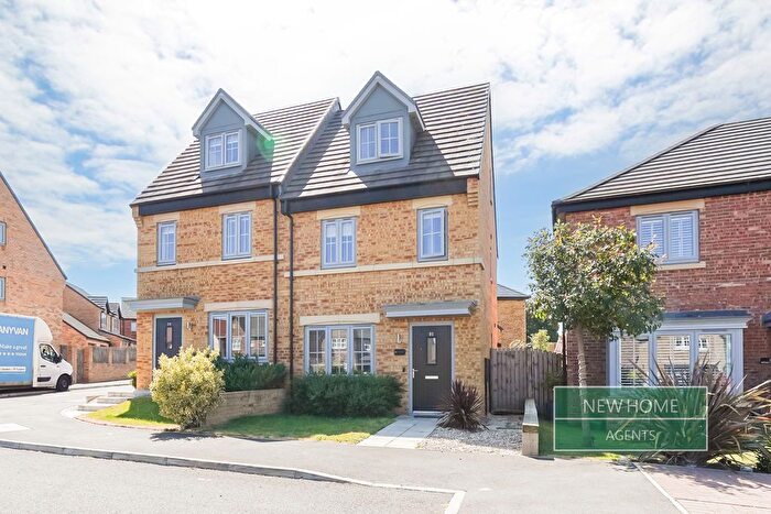 3 Bedroom Semi-Detached House For Sale In Farmstead Street, Middlesbrough, TS5