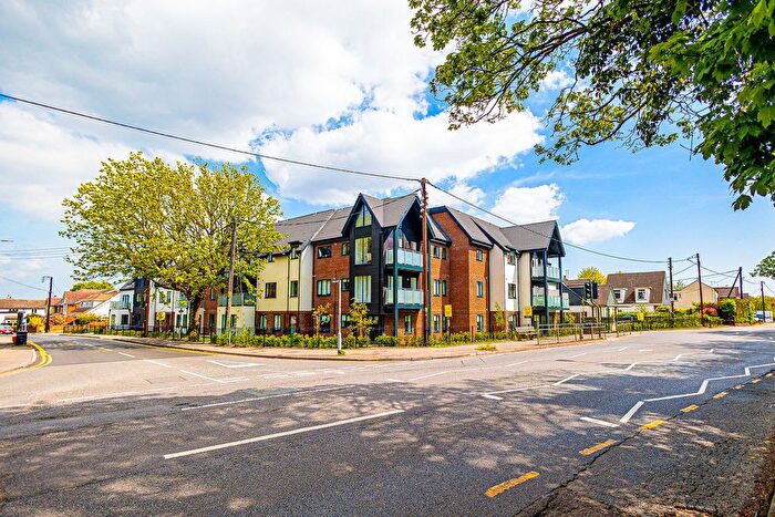 2 Bedroom Flat For Sale In Kenneth Road, Benfleet, SS7