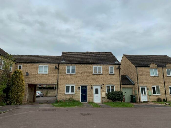 2 Bedroom Terraced House To Rent In Avocet Way, Bicester, OX26