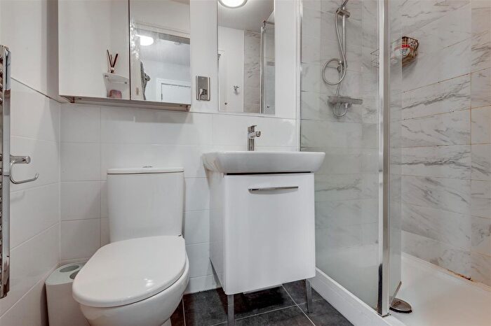 1 Bedroom Flat To Rent In Jesse Hartley Way, Liverpool, L3