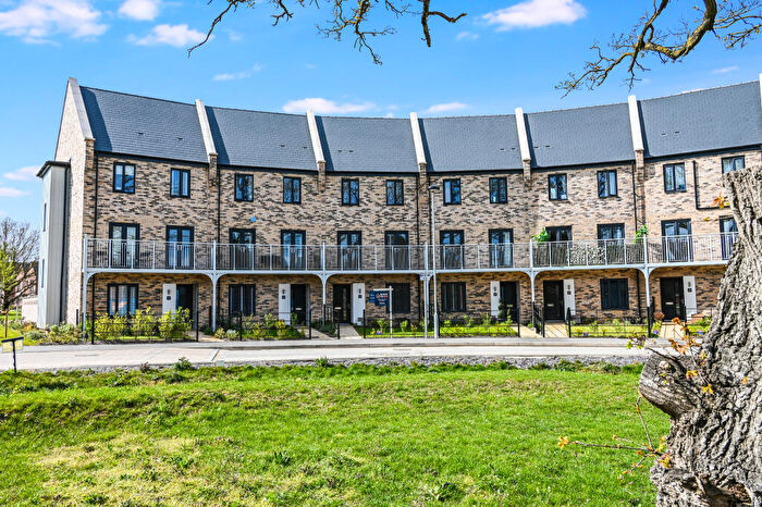 4 Bedroom Town House For Sale In Smith Crescent, Springfield, Chelmsford, Essex, CM1