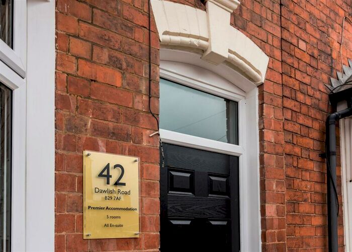 5 Bedroom House To Rent In Dawlish Road, Birmingham, B29