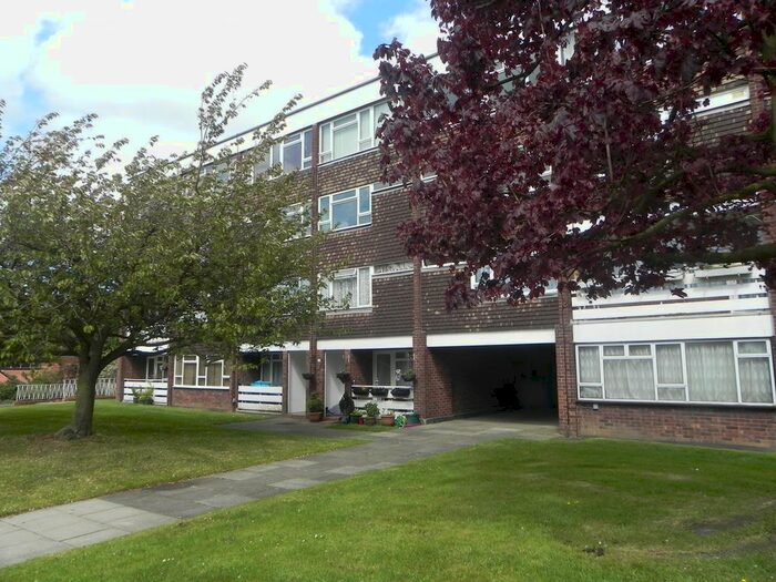 2 Bedroom Maisonette To Rent In Park Court, Harlow CM20