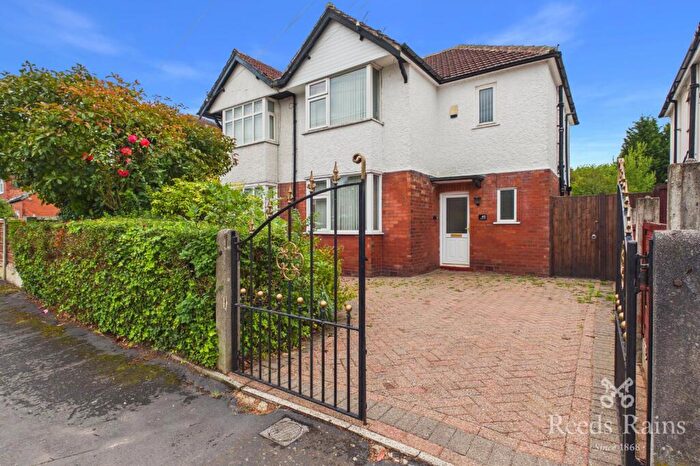 3 Bedroom Semi-Detached House For Sale In Shawbrook Road, Manchester, Greater Manchester, M19