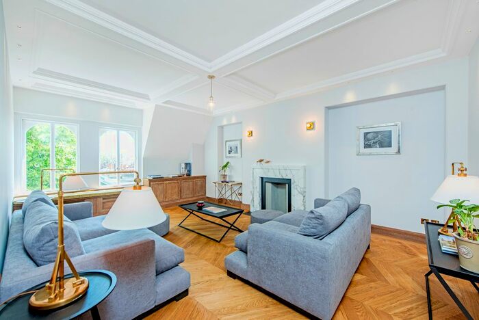 2 Bedroom Flat To Rent In Empire House, Thurloe Place, Knightsbridge, London, SW7