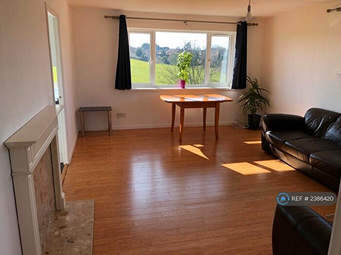 2 Bedroom Flat To Rent In Buchanan Drive, Luton, LU2