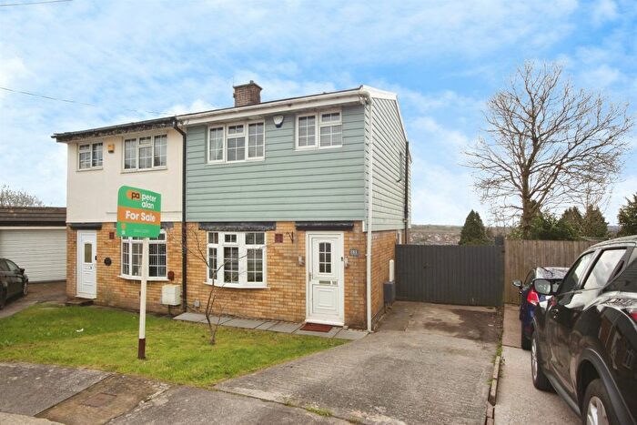 3 Bedroom Semi Detached House For Sale In Meadow Rise, Brynna, Pontyclun, CF72