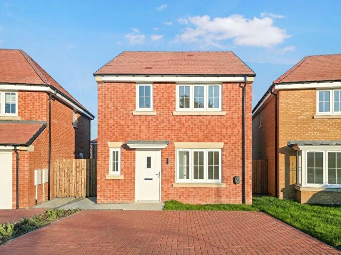 3 Bedroom Detached House For Sale In Majesty Close, Consett, Durham, DH8