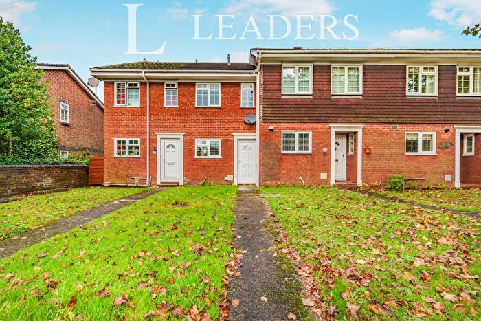 2 Bedroom Terraced House To Rent In Kings Road, Horsham, RH13