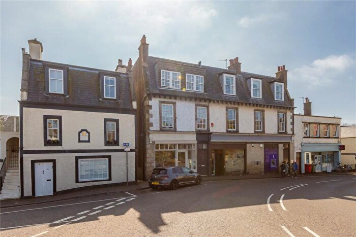 3 Bedroom Maisonette For Sale In High Street, Aberdour, Fife, KY3