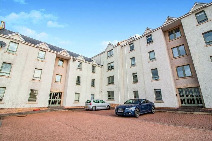 2 Bedroom Flat To Rent In Sharpe Place, Montrose, Angus, DD10