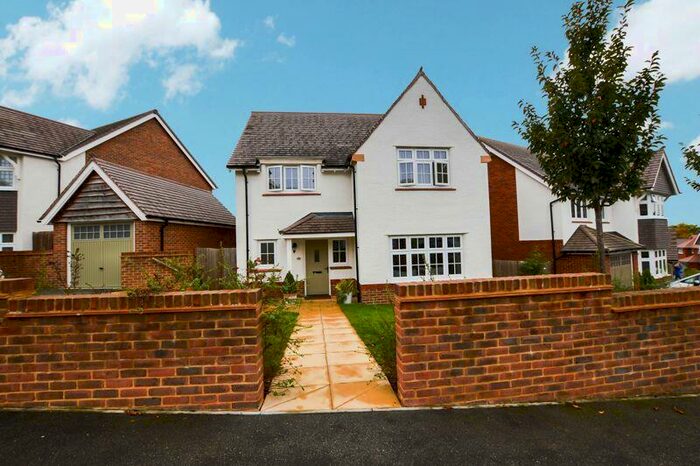 4 Bedroom Detached House To Rent In Oakley Road, Salisbury, SP2