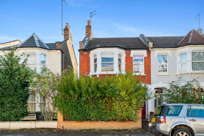 2 Bedroom Flat To Rent In Raleigh Road, Harringay, N8