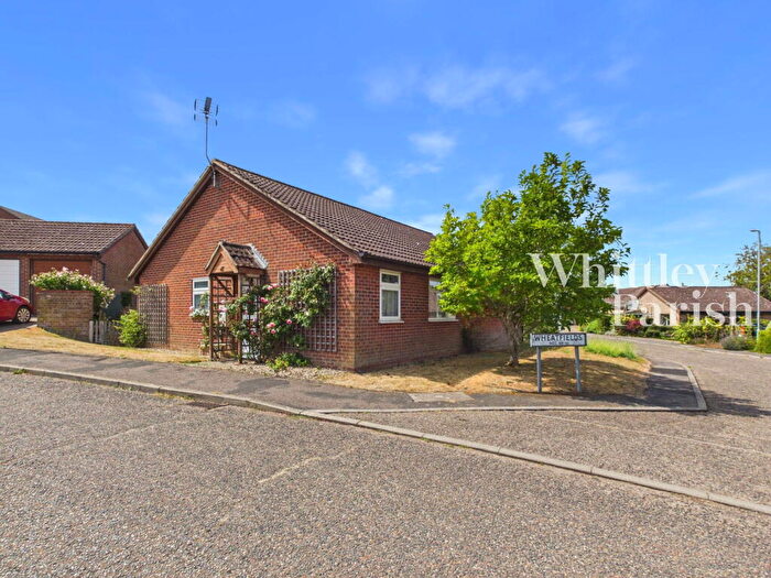 2 Bedroom Semi-Detached Bungalow For Sale In Wheatfields, Rickinghall, Diss, IP22