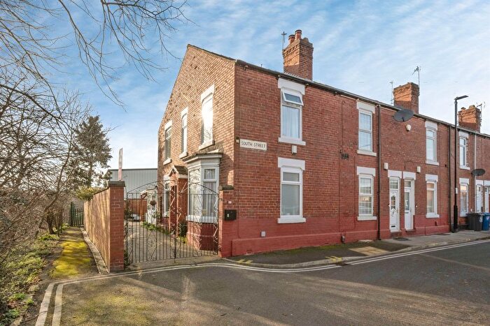 2 Bedroom End Terrace House For Sale In South Street, Hyde Park, Doncaster, DN4