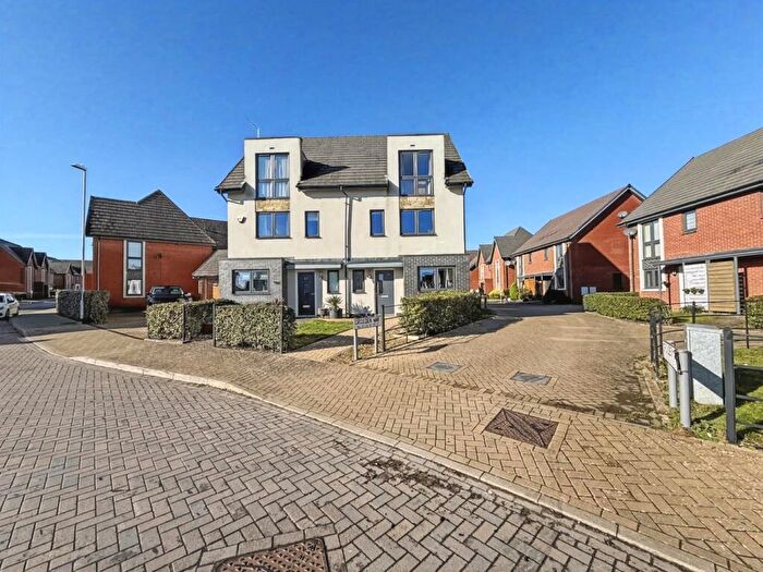 3 Bedroom Semi Detached House For Sale In Croxden Way, Daventry, NN11