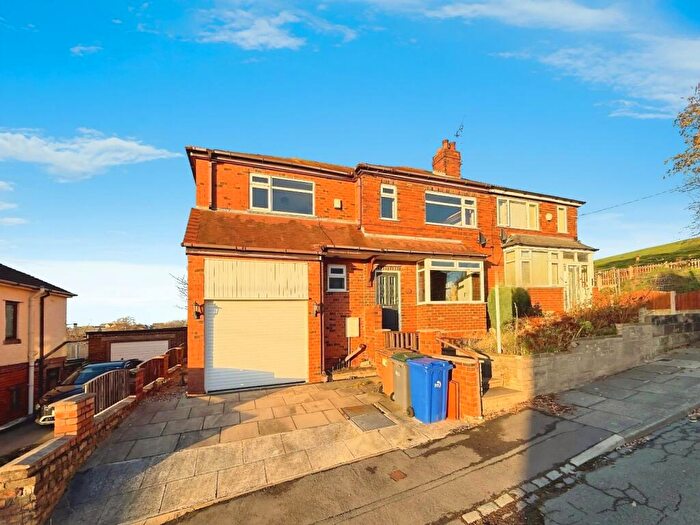 4 Bedroom Semi Detached House For Sale In Dean Street, Stoke-on-Trent, Staffordshire, ST2