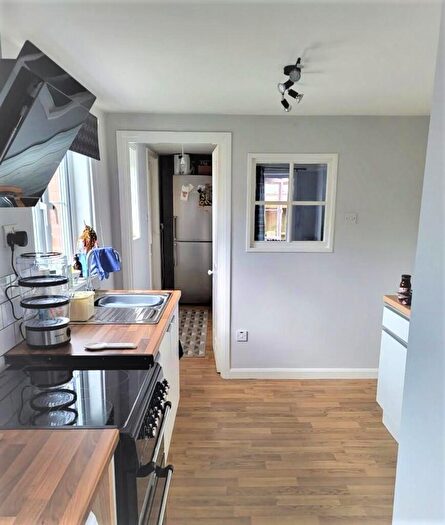 2 Bedroom Detached House To Rent In Bromley Road, Colchester, Essex, CO7