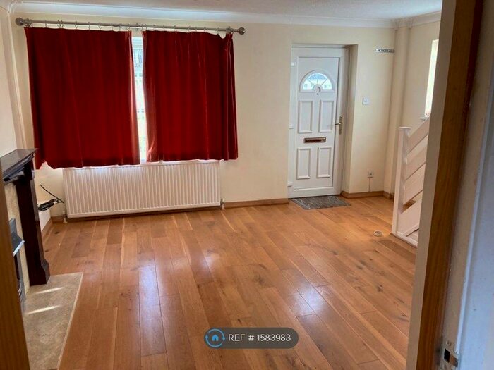 3 Bedroom End Of Terrace House To Rent In St. Georges Walk, Eastergate, Chichester, PO20