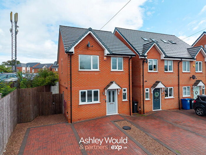 3 Bedroom Detached House For Sale In Northfield Road, Dudley, DY2