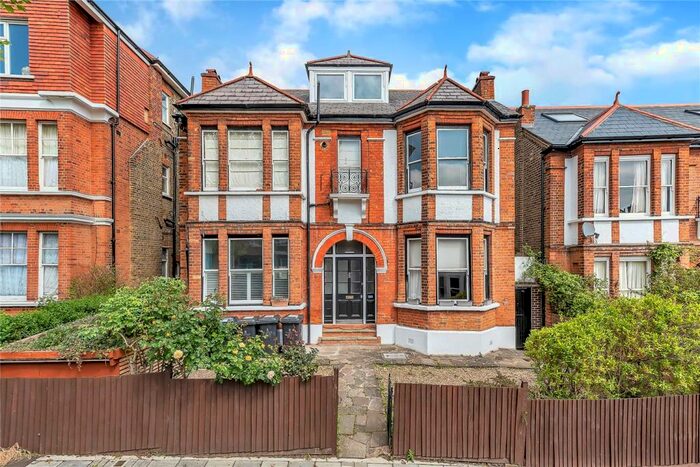 1 Bedroom Apartment To Rent In Thornlaw Road, West Norwood, London, SE27