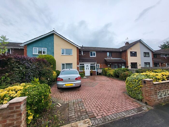 3 Bedroom Terraced House To Rent In Queens Drive, Swindon, SN3