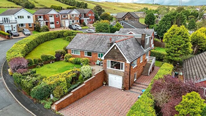 4 Bedroom Detached House For Sale In Hillside Crescent, Bacup, OL13