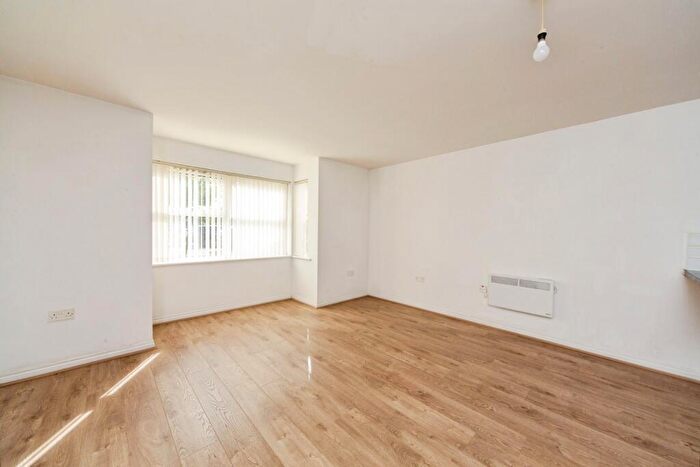 2 Bedroom Flat For Sale In Chancellor Court, Liverpool, Merseyside, L8