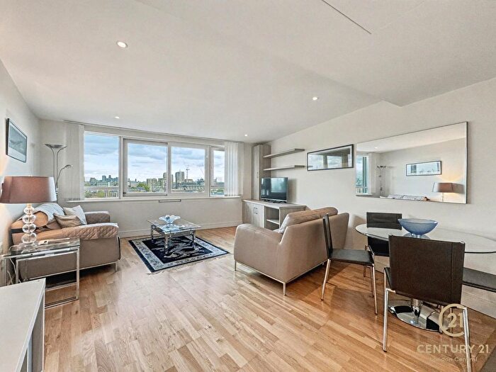 2 Bedroom Flat To Rent In Aquarius House, St George Wharf, London, Vauxhall, SW8