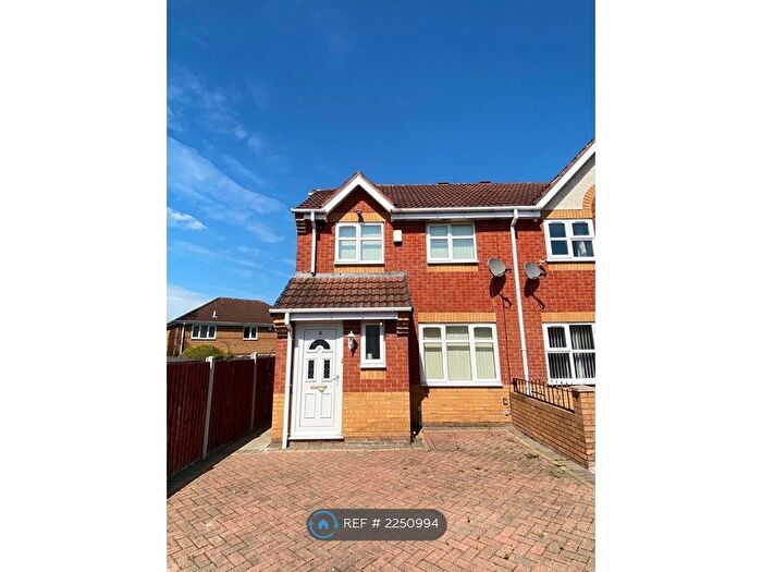 3 Bedroom Semi-Detached House To Rent In Cory Croft, Tipton, DY4