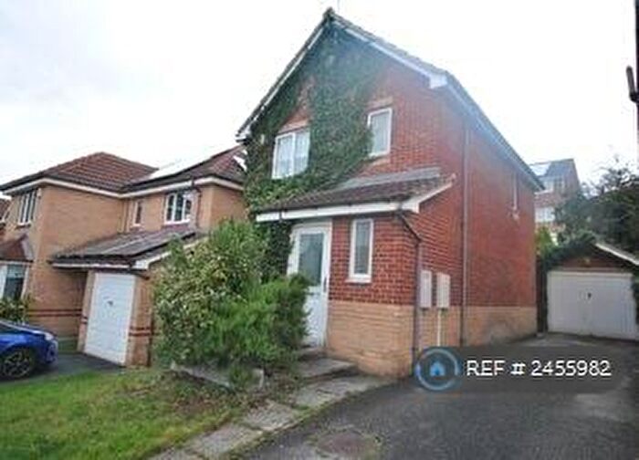 3 Bedroom Detached House To Rent In Norrels Drive, Rotherham, S60